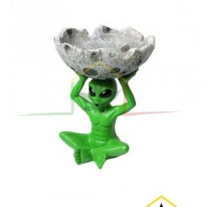 Cenicero "Alien Verde y Luna", accesorio para fumar que te decorará con estilo tu rincón de fumador, que puedes comprar en nuestra tienda online Themariashop.